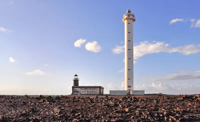 Faro de Pechiguera en Lanzarote - RINCONES Y LUGARES CON ENCANTO