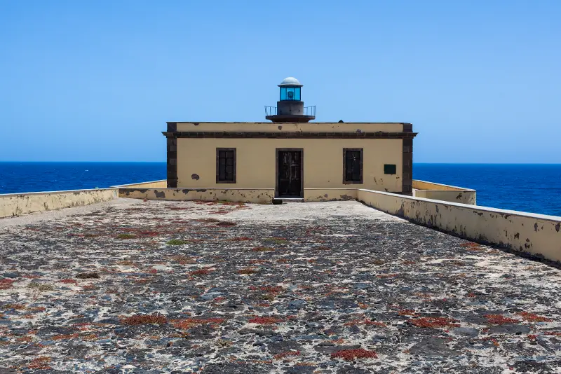 Explora el Faro de Martiño en Fuerteventura