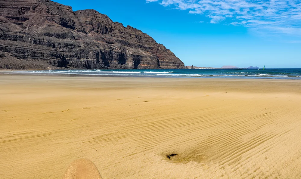 Descubre la playa de la Cantería en Órzola