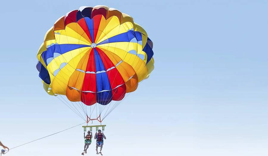 Aventura aérea sobre el océano en Puerto del Carmen