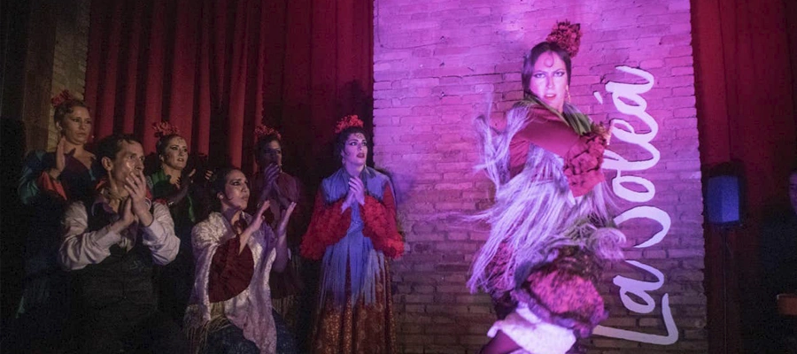 Velada de flamenco y gastronomía en el corazón de Granada