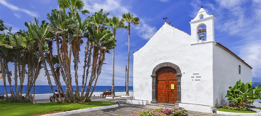 Secretos y Personajes del Puerto: Free Tour por el Casco Histórico