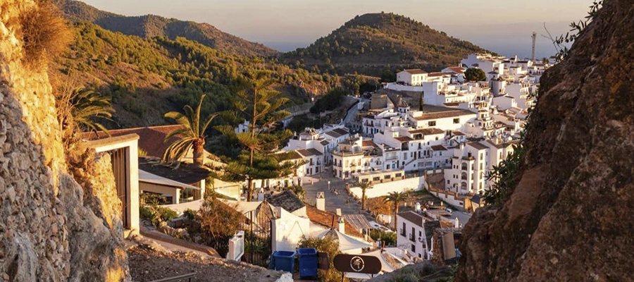 Visita por Frigiliana: El Ingenio y el Legado Morisco
